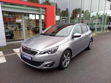 Voir le détail de l'offre de cette PEUGEOT 308 1.2 Puretech 130ch Féline S&S EAT6 5p de 2016 en vente à partir de 244.32 €  / mois