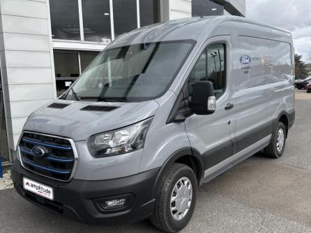 FORD Transit 2T Fg PE 350 L2H2 135 kW Batterie 75/68 kWh Trend Business à vendre à Auxerre - Image n°1