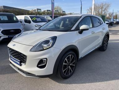 Voir le détail de l'offre de cette FORD Puma 1.0 EcoBoost 125ch mHEV Titanium 7cv de 2020 en vente à partir de 226.12 €  / mois