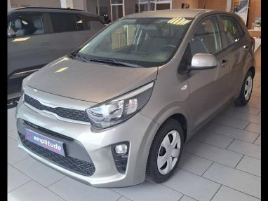 Voir le détail de l'offre de cette KIA Picanto 1.0 67ch Active de 2018 en vente à partir de 141.59 €  / mois