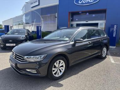 Voir le détail de l'offre de cette VOLKSWAGEN Passat SW 2.0 TDI EVO 122ch Business DSG7 de 2021 en vente à partir de 370.77 €  / mois