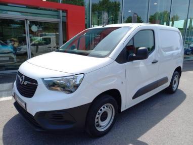 Voir le détail de l'offre de cette OPEL Combo Cargo M 650kg BlueHDi 100ch S&S de 2023 en vente à partir de 186.87 €  / mois
