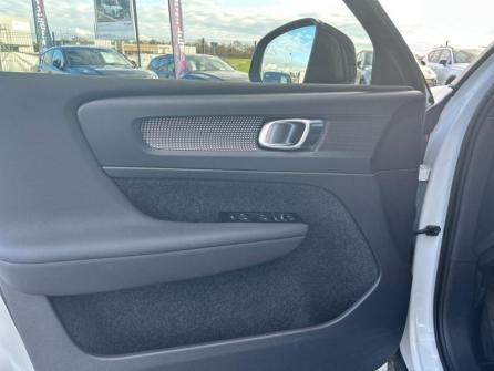 VOLVO XC40 B3 163ch R-Design DCT 7 à vendre à Troyes - Image n°12